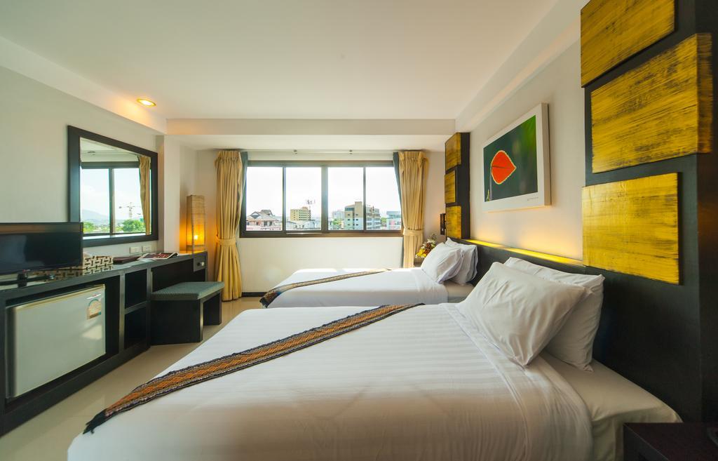 Crystal Inn Phuket Exteriör bild